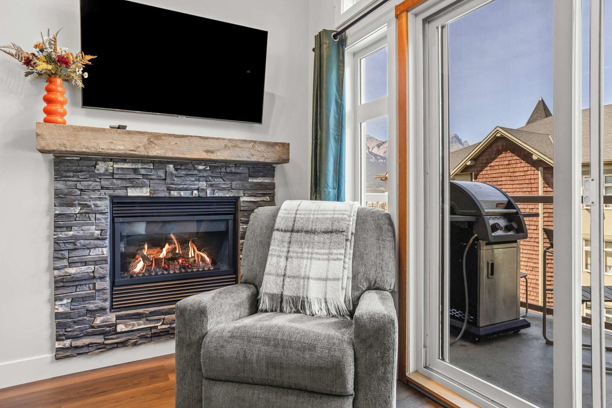 Apartment Mountain Views Balcony And Free Parking